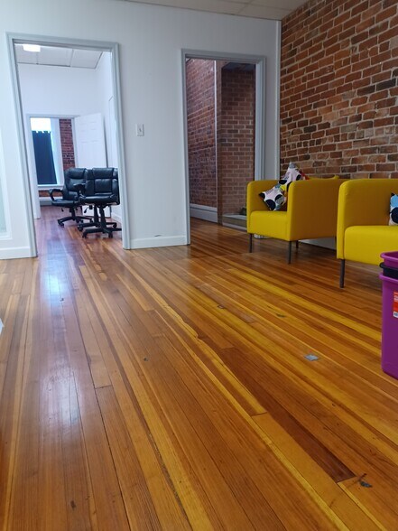 2645 N. HIGH ST N. HIGH, Columbus, OH à louer - Photo intérieure – Image 3 sur 3