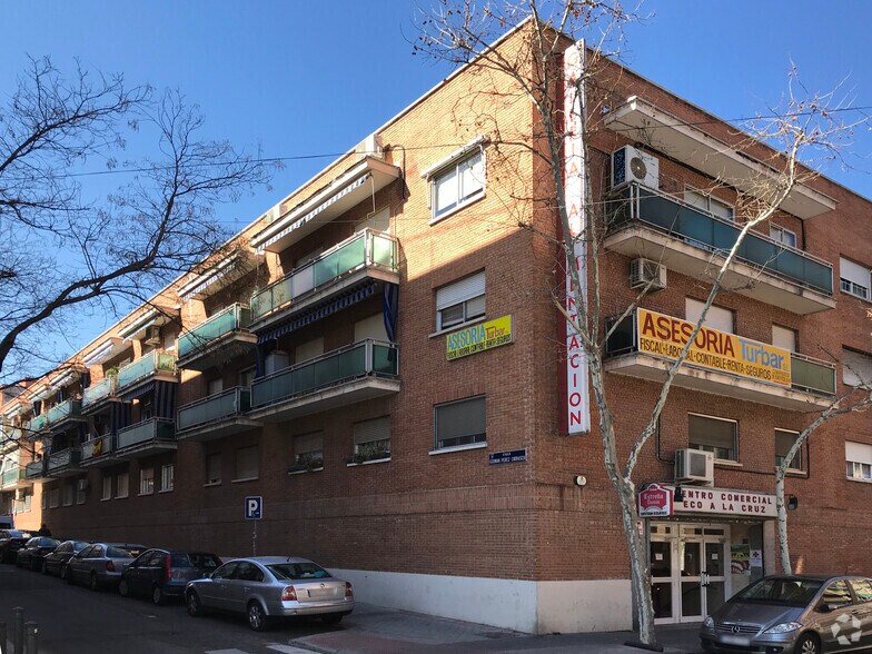 Immeuble residentiel dans Madrid, Madrid à vendre - Photo de l’immeuble – Image 2 sur 2