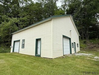 Plus de détails pour 2091 Forest Hills Dr, Windber, PA - Local d’activités à vendre