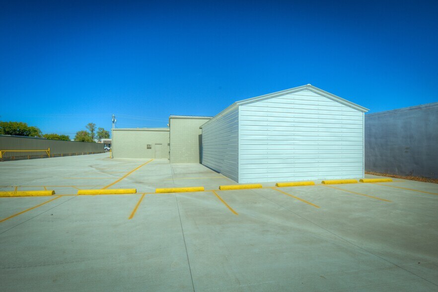 1109 E Memphis St, Broken Arrow, OK à vendre - Photo de l’immeuble – Image 2 sur 49