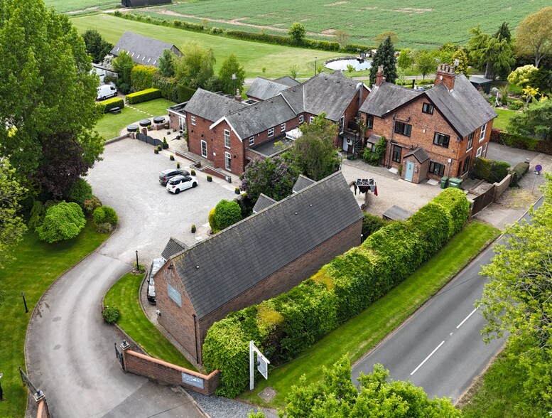 Melbourne View Hotel portefeuille de 2 biens à vendre sur LoopNet.fr - Photo de l’immeuble – Image 2 sur 20