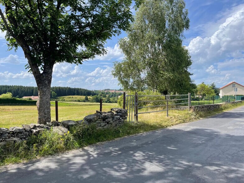 Terrain dans Langogne à vendre - Photo de l’immeuble – Image 1 sur 4