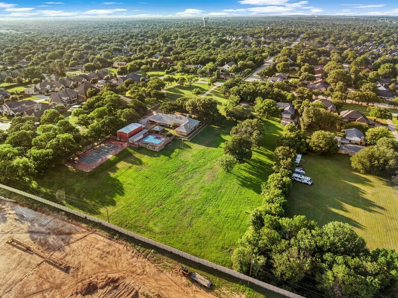 8920 Martin Dr, North Richland Hills, TX à vendre - Photo de l’immeuble – Image 3 sur 9