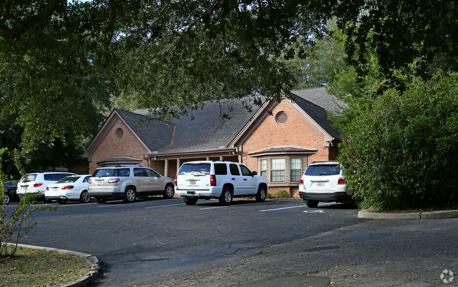 2874 Remington Green Cir, Tallahassee, FL à louer - Photo principale – Image 2 sur 11