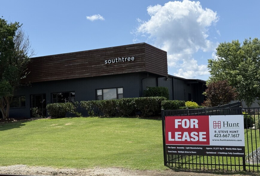 515 N Holtzclaw Ave, Chattanooga, TN à louer - Photo de l’immeuble – Image 1 sur 18