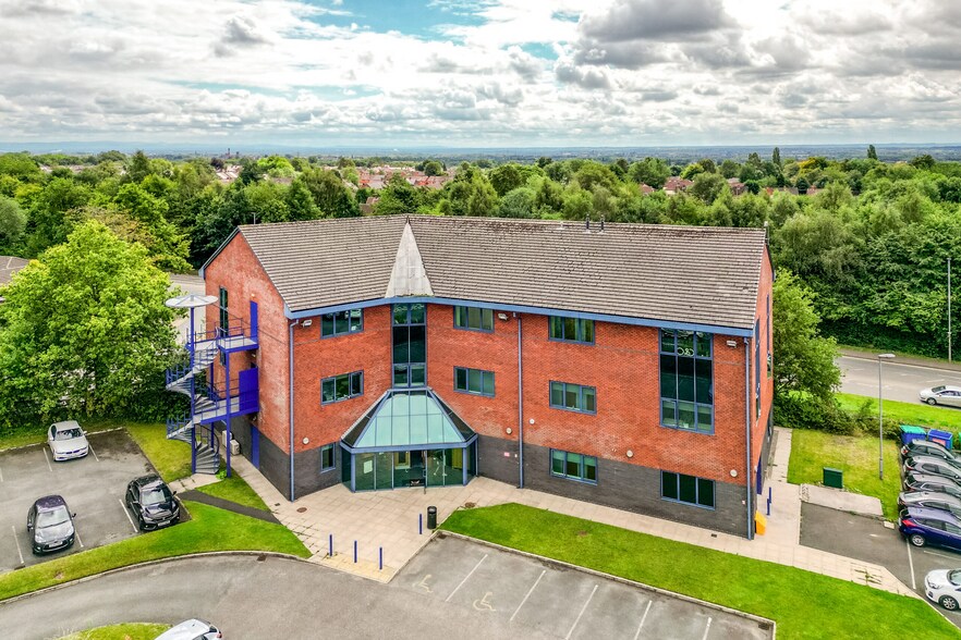 1 Pavilion Sq, Bolton à louer - Photo de l’immeuble – Image 2 sur 7