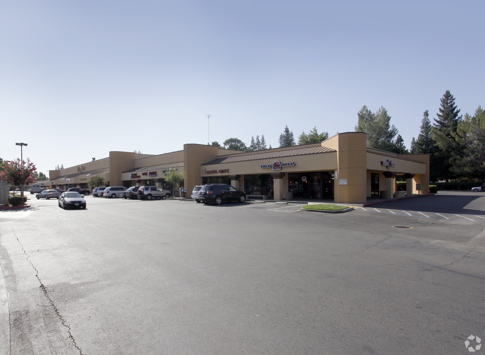 1530-1580 W El Camino Ave, Sacramento, CA à vendre Photo de l’immeuble– Image 1 sur 6