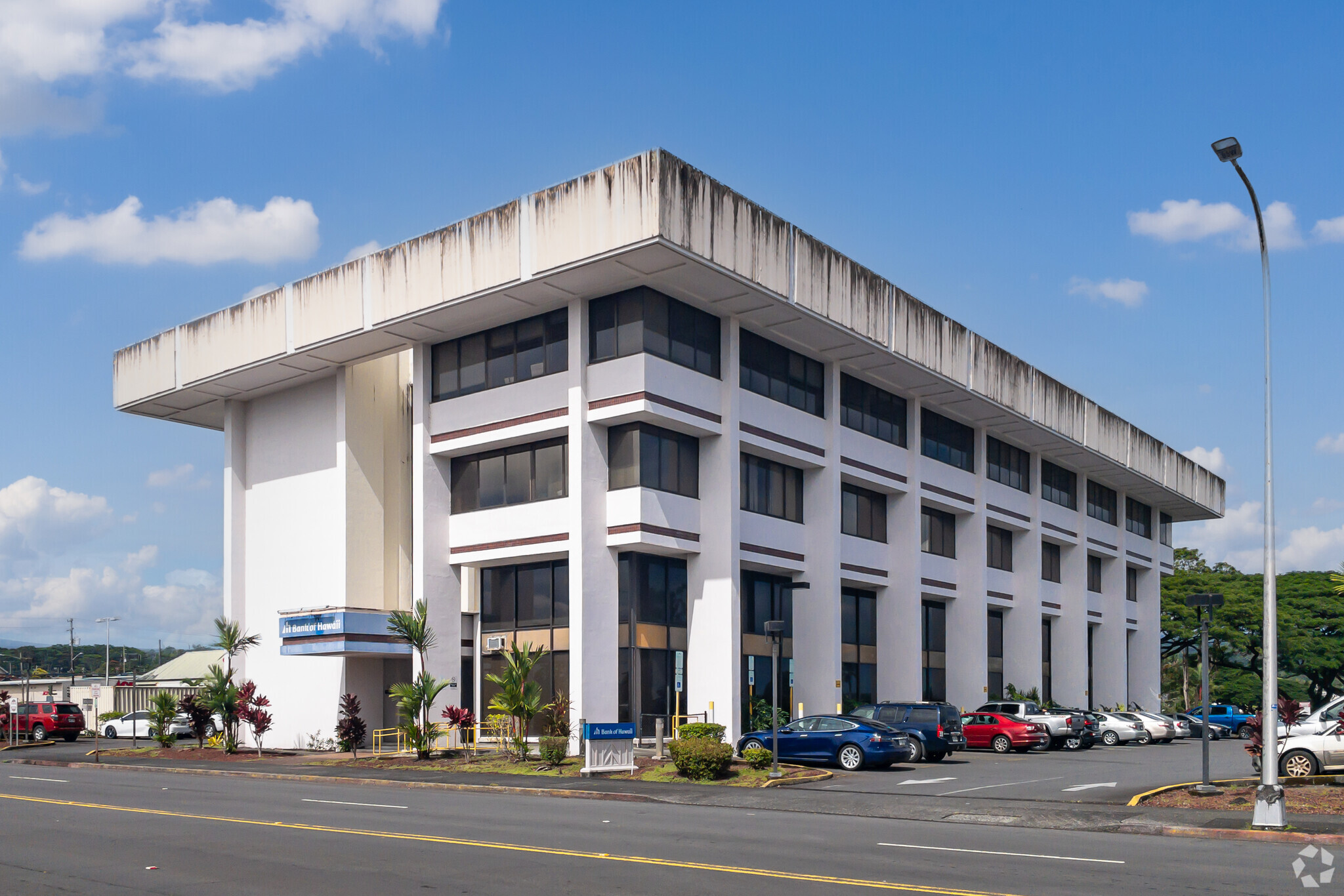 120 Pauahi St, Hilo, HI à louer Photo de l’immeuble– Image 1 sur 5