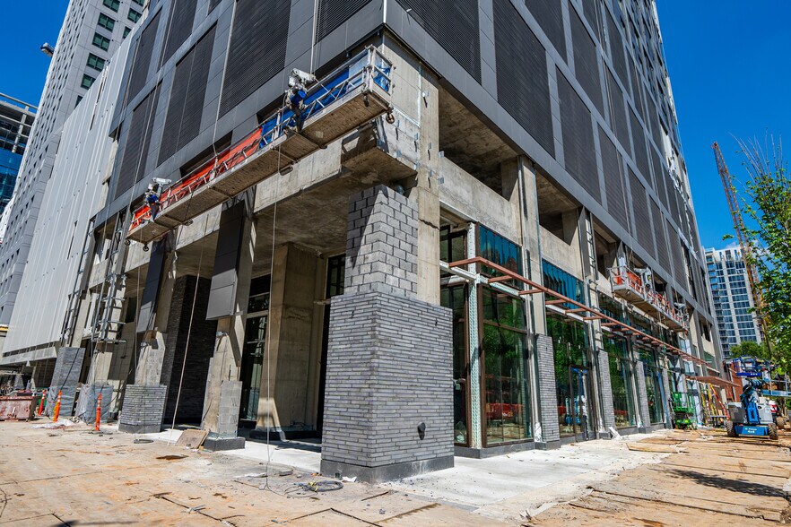 1018 W Peachtree St, Atlanta, GA à louer - Photo de l’immeuble – Image 3 sur 4