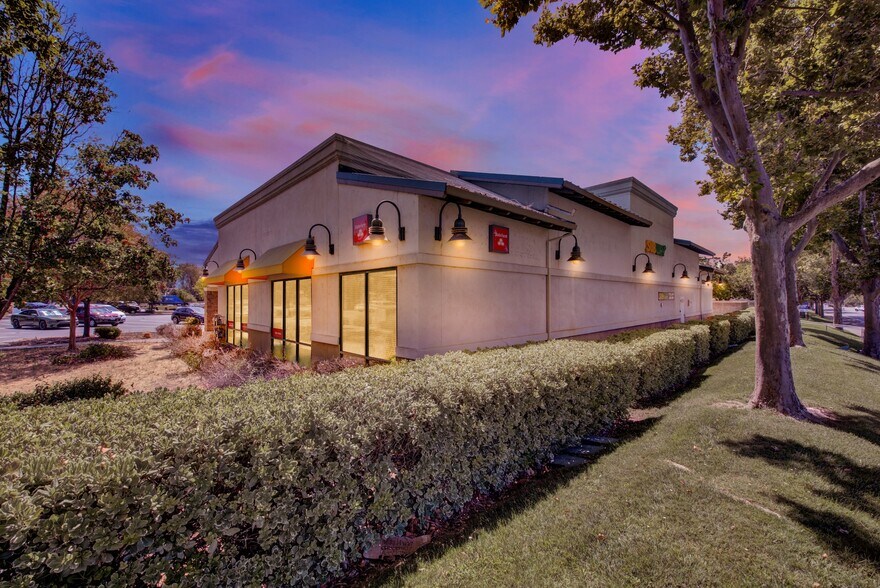 3338 N Texas St, Fairfield, CA à vendre - Photo de l’immeuble – Image 2 sur 29