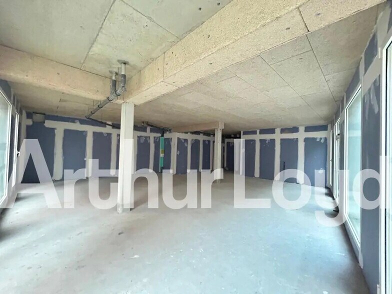 Local commercial dans Saint-André-lez-Lille à louer - Photo intérieure – Image 3 sur 5