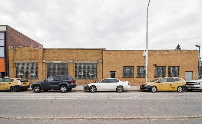 4244 N Elston Ave, Chicago, IL à louer - Photo de l’immeuble – Image 2 sur 8