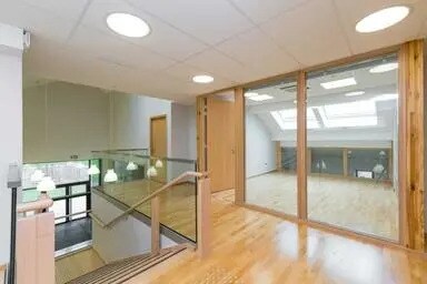 Bureau dans Les Voivres à vendre - Photo intérieure – Image 3 sur 11