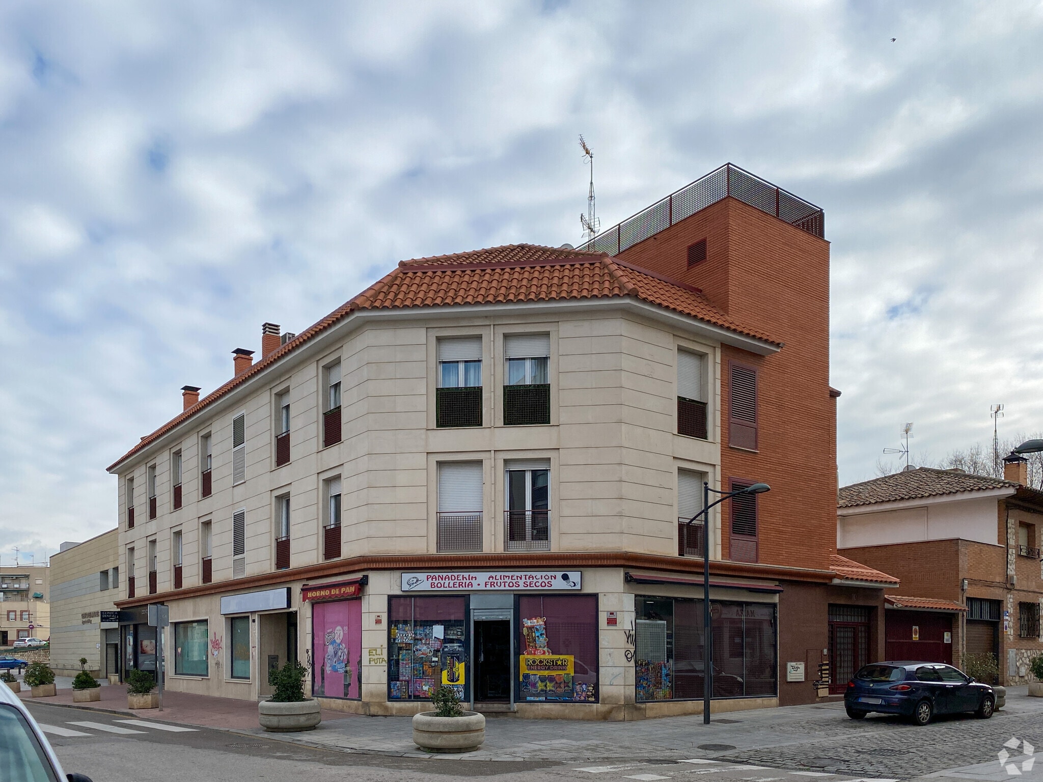 Immeuble residentiel dans Arganda del Rey, Madrid à vendre Photo de l’immeuble– Image 1 sur 2
