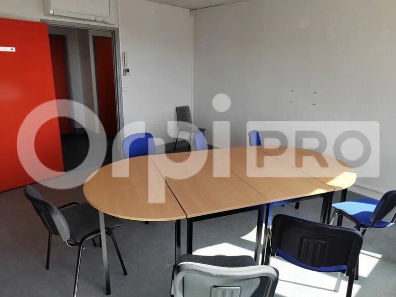 Bureau dans Limoges à louer - Photo de l’immeuble – Image 3 sur 4