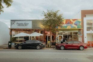 1652 SW 8th St, Miami FL - Immobilier d'entreprise