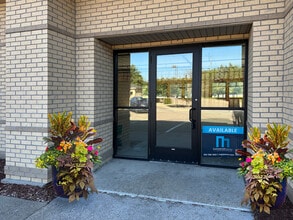 3738-3776 Coon Rapids Blvd NW, Coon Rapids, MN à louer Photo intérieure– Image 1 sur 4