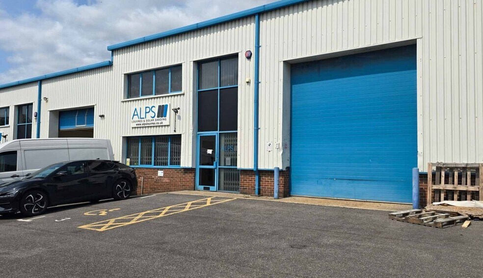 12 Downley Rd, Havant à louer - Photo de l’immeuble – Image 2 sur 2