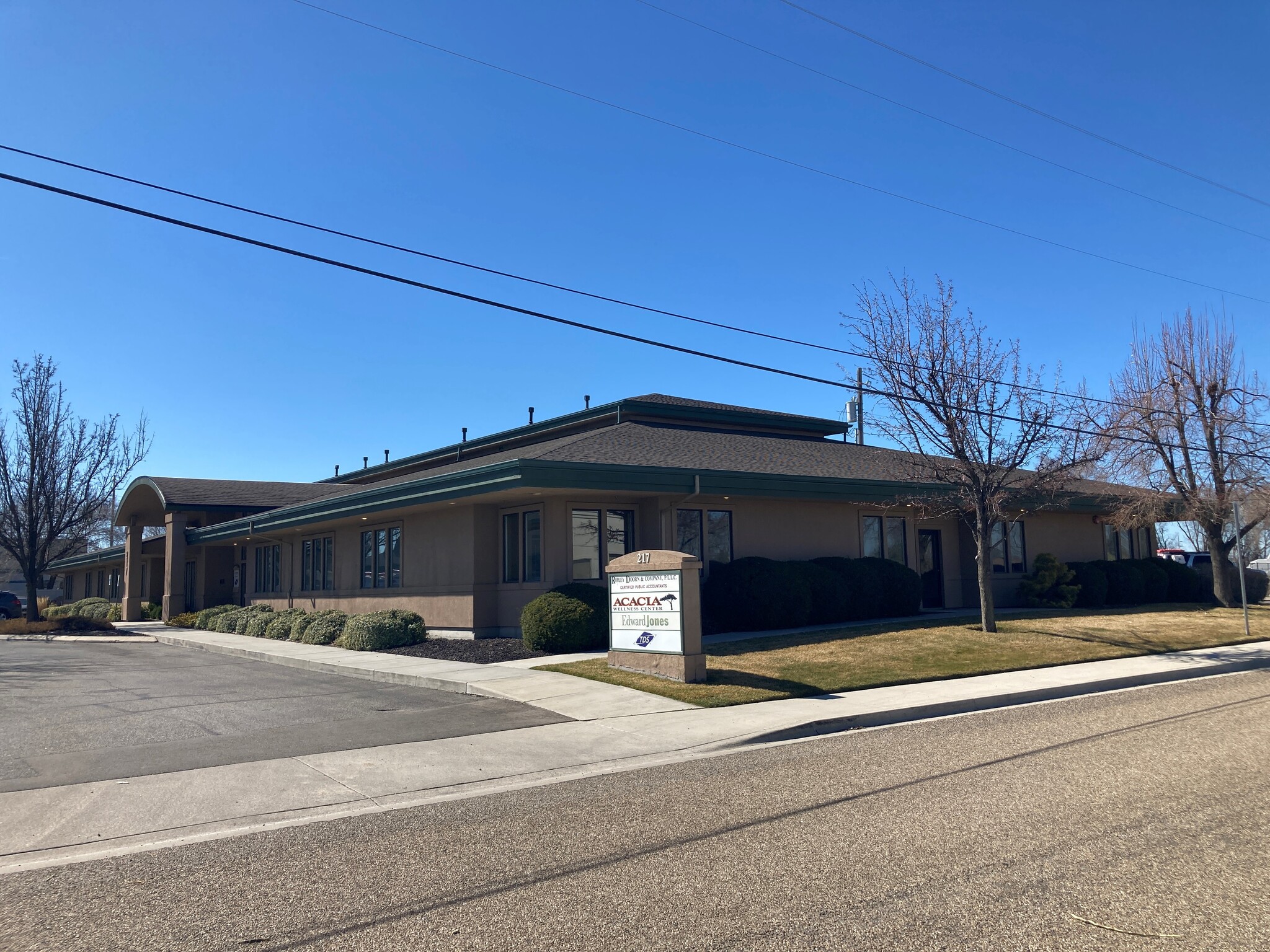 217 W Georgia Ave, Nampa, ID à louer Photo de l’immeuble– Image 1 sur 3
