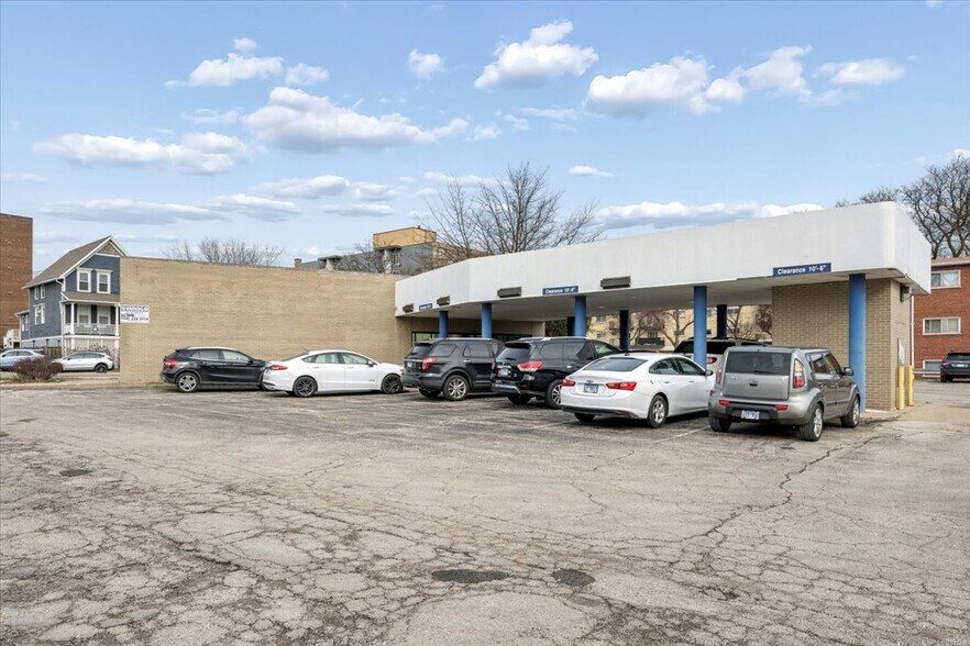 334 Des Plaines Ave, Forest Park, IL à vendre - Photo de l’immeuble – Image 3 sur 12