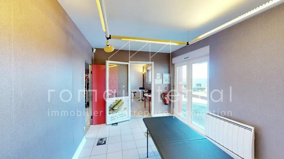 Local d’activités dans Limoges à louer - Photo de l’immeuble – Image 3 sur 8