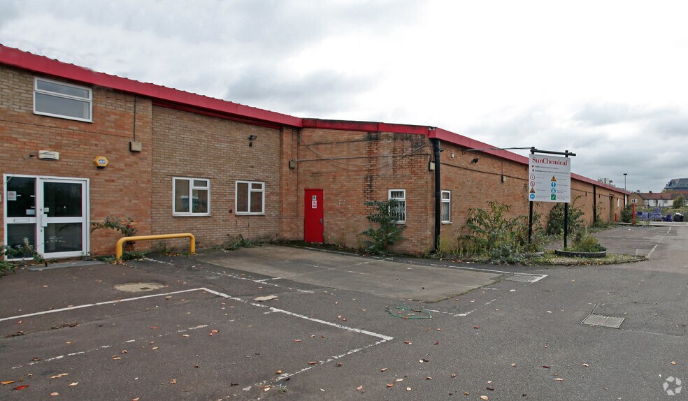 Albion Clos, Slough à louer - Photo principale – Image 1 sur 5