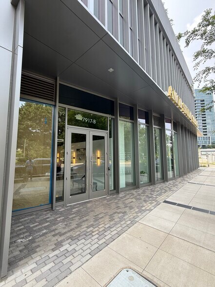 7917 Westpark Dr, Tysons, VA à louer - Photo de l’immeuble – Image 2 sur 3