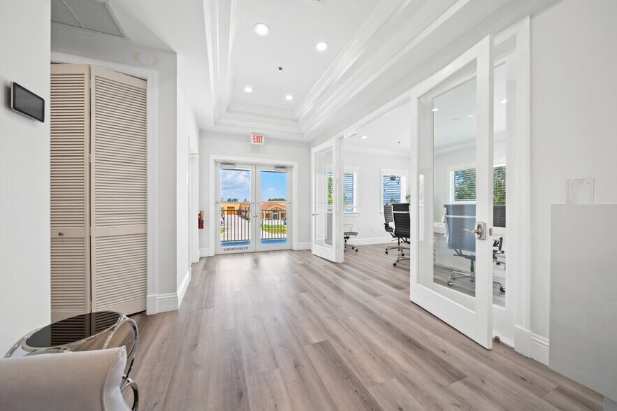 3322 SE Gran Park Way, Stuart, FL à vendre - Photo de l’immeuble – Image 3 sur 17