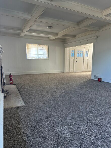 353 SE Baseline St, Hillsboro, OR à vendre - Photo de l’immeuble – Image 2 sur 6