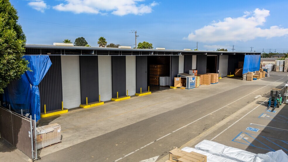 807 W Main St, Santa Maria, CA à vendre - Photo de l’immeuble – Image 3 sur 5