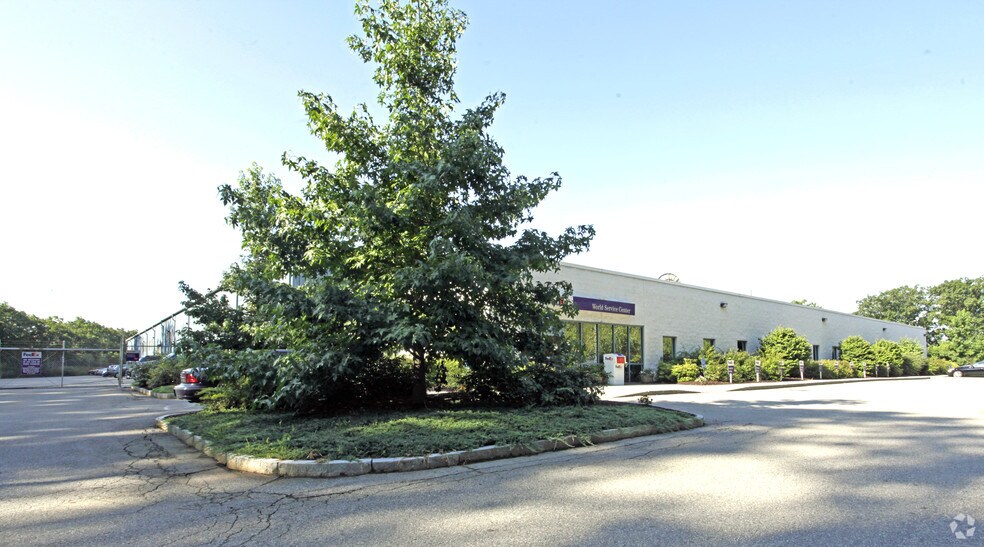 300 Century Dr, Boylston, MA à louer - Photo de l’immeuble – Image 3 sur 4