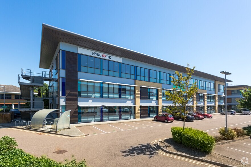 Galleon Blvd, Dartford à vendre - Photo de l’immeuble – Image 2 sur 7