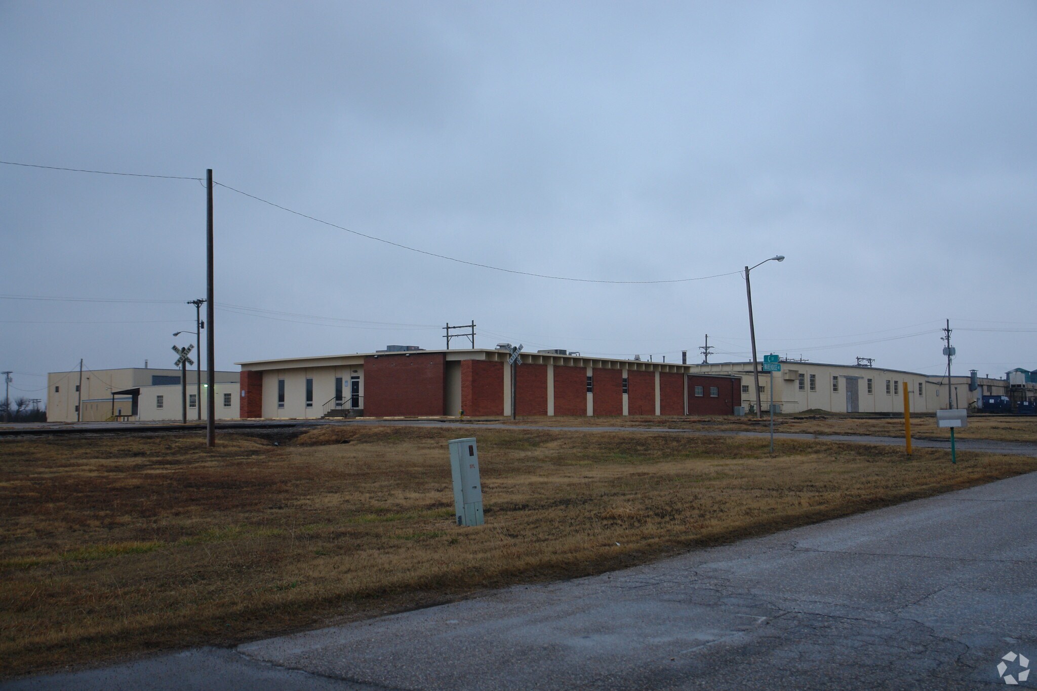 7615 Warehouse Ave, Winfield, KS à vendre Photo principale– Image 1 sur 17