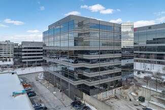 Plus de détails pour 125 Commerce Valley Dr W, Markham, ON - Coworking à louer