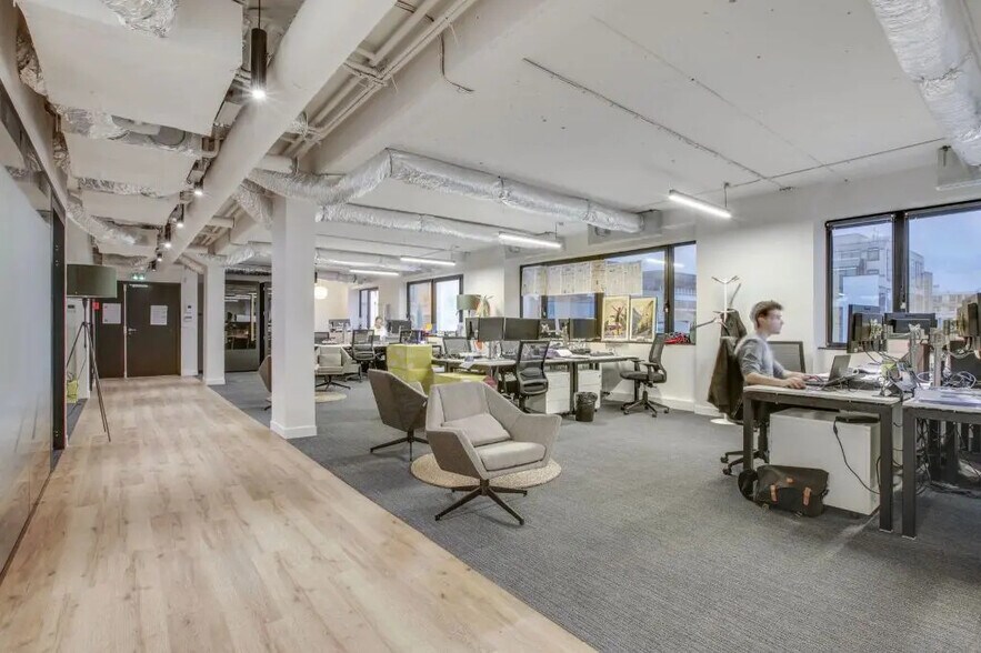 15-17 Rue De Vanves, Boulogne-Billancourt à louer - Photo de l’immeuble – Image 2 sur 5