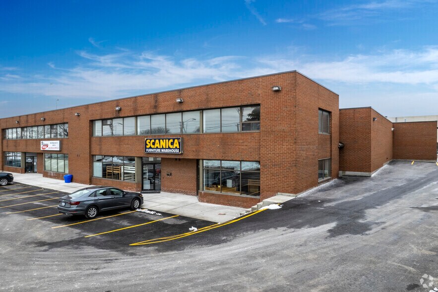 2501 Steeles Ave W, Toronto, ON à louer - Photo de l’immeuble – Image 2 sur 4