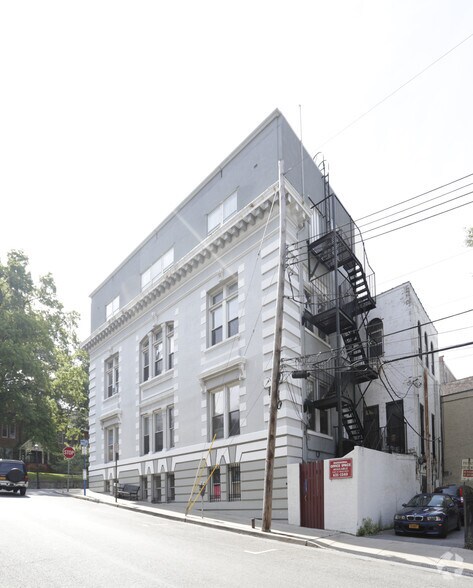 27 N Broadway, Tarrytown, NY à louer - Photo de l’immeuble – Image 3 sur 7
