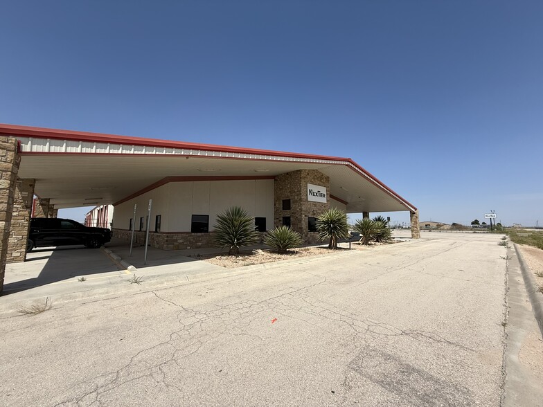 11700 Onyx Dr, Midland, TX à louer - Photo principale – Image 1 sur 13