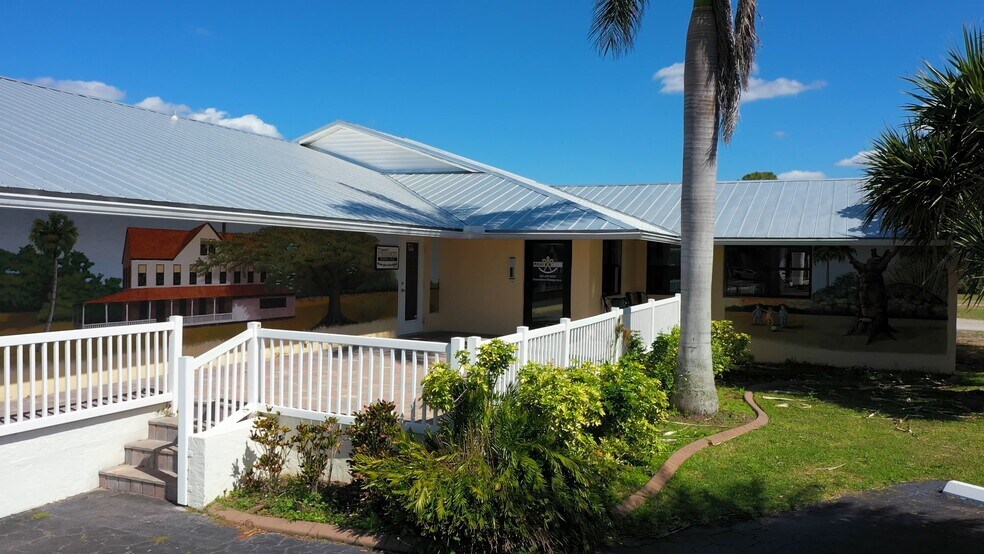 1900 Tamiami Trl, Punta Gorda, FL à vendre - Vidéo sur l’annonce professionnelle – Image 2 sur 42