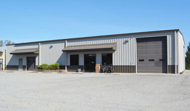 17894 Virgil H Goode Hwy, Rocky Mount, VA à louer Photo de l’immeuble– Image 2 sur 30