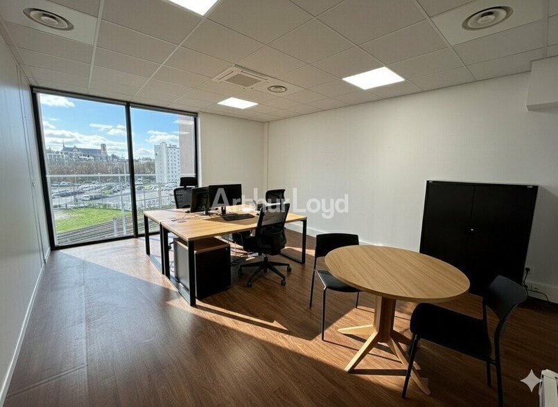 Bureau dans Reims à louer - Photo intérieure – Image 3 sur 6