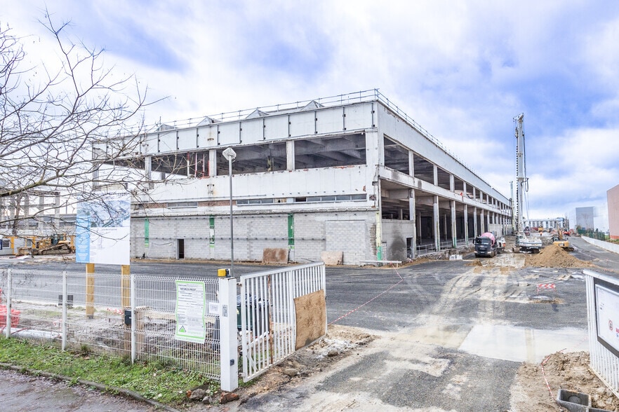 Industriel/Logistique dans Gennevilliers à louer - Photo de l’immeuble – Image 2 sur 3