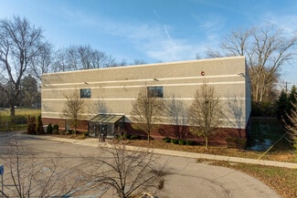Plus de détails pour 34375 S Gratiot Ave, Clinton Township, MI - Bureau à vendre