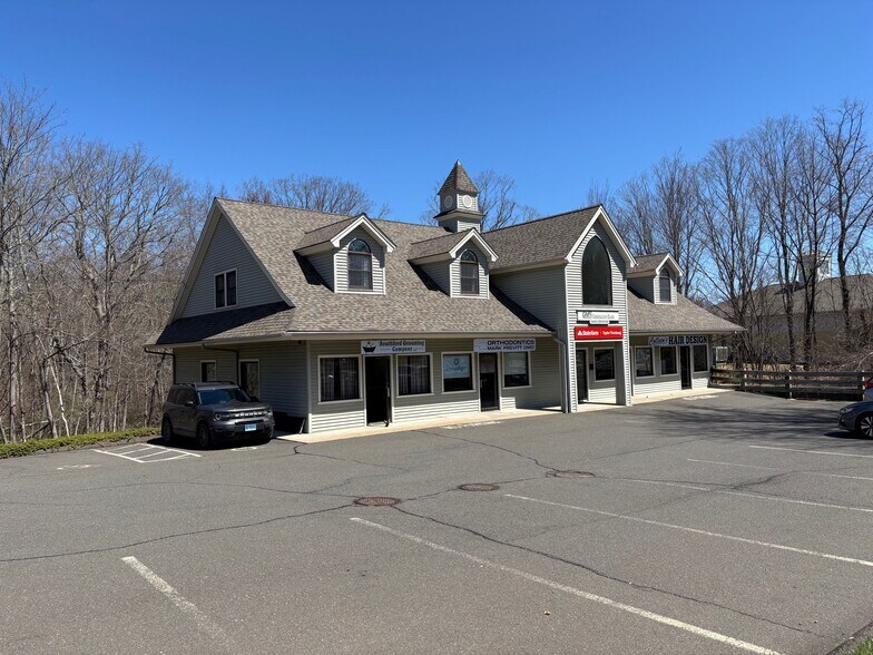 1369 Southford Rd, Southbury, CT à vendre - Photo de l’immeuble – Image 3 sur 17