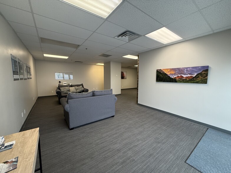 1308 N Freedom Blvd, Provo, UT à louer - Photo intérieure – Image 3 sur 9