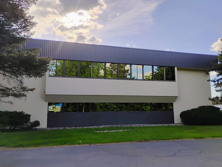 5123 W St Joe Hwy, Lansing, MI à louer - Photo de l’immeuble – Image 3 sur 5