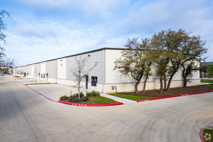 1501 Leander Dr, Leander, TX à louer - Photo principale – Image 1 sur 24