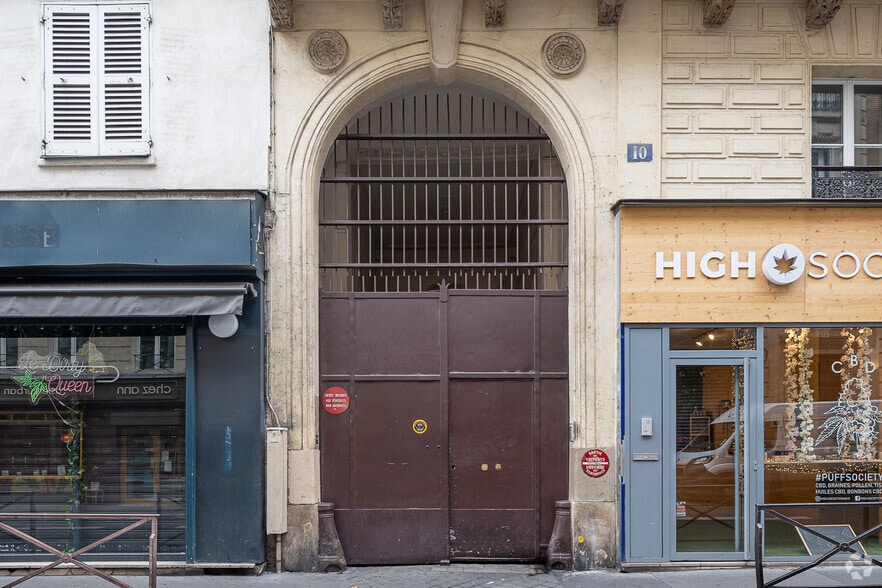 10 Rue De Paradis, Paris à louer - Photo de l’immeuble – Image 3 sur 8