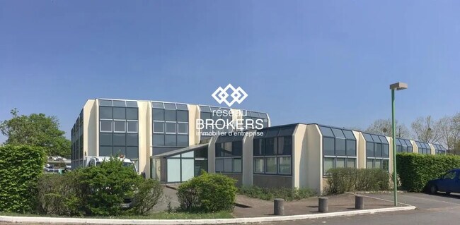 Plus de détails pour Bureau à louer