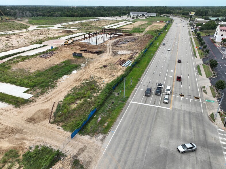 3000 FM 528 Rd, Friendswood, TX à louer - Photo de l’immeuble – Image 3 sur 12